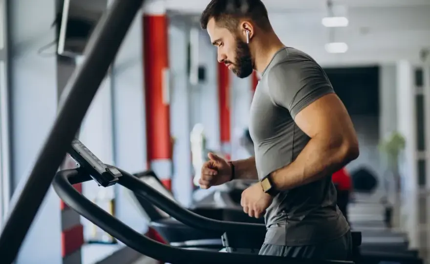 Trening cardio co to: poznaj korzyści i rodzaje ćwiczeń dla zdrowia