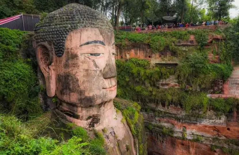 Oświecenie i wyzwolenie duchowe w buddyzmie zen – zrozumienie istoty